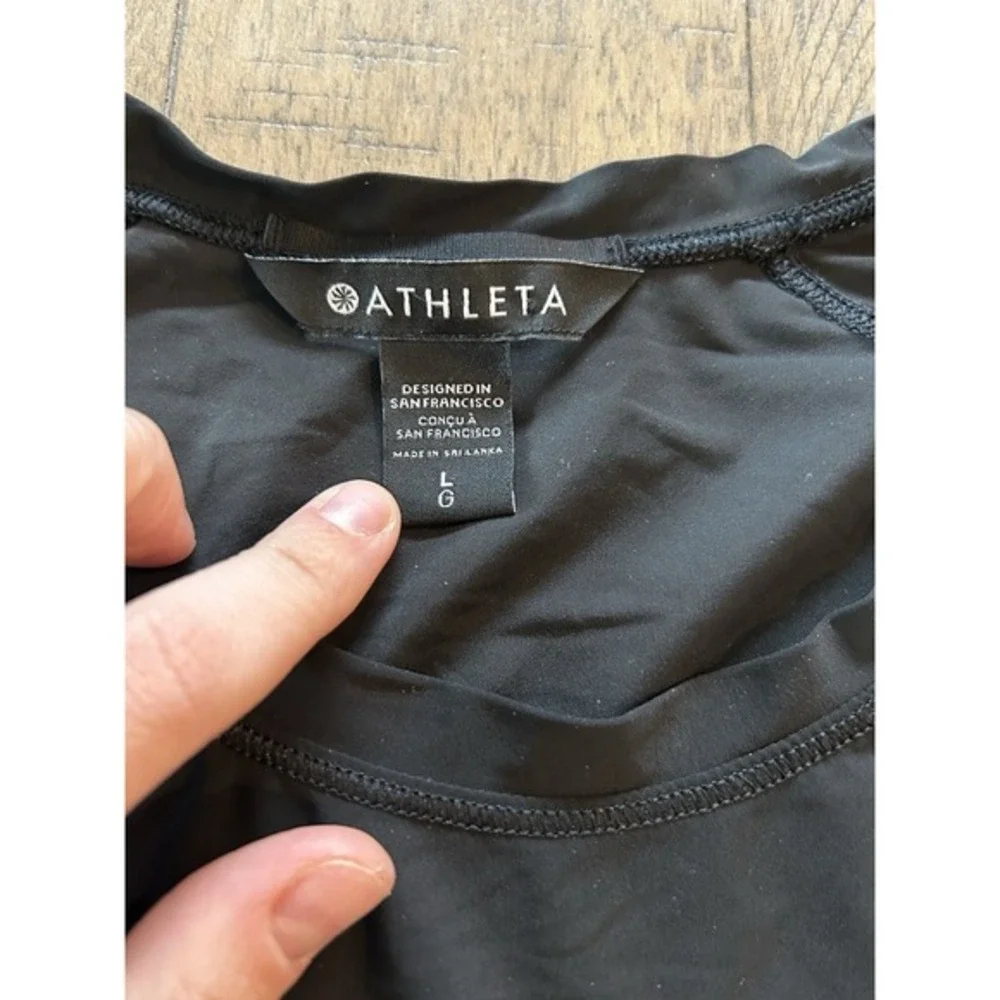 Athleta bust 21
